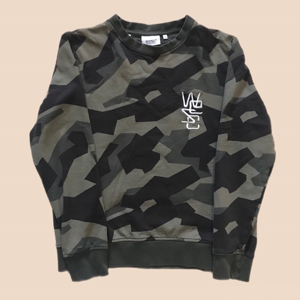 WEZC Camouflage Crewneck